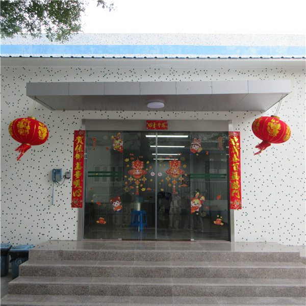 咱們車(chē)間大門(mén).JPG