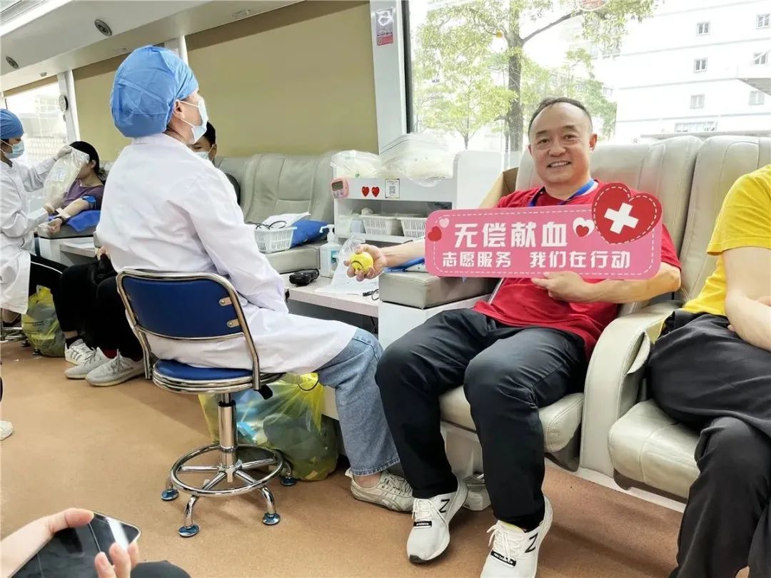 無(wú)償獻(xiàn)血35520毫升！為他們點(diǎn)贊！